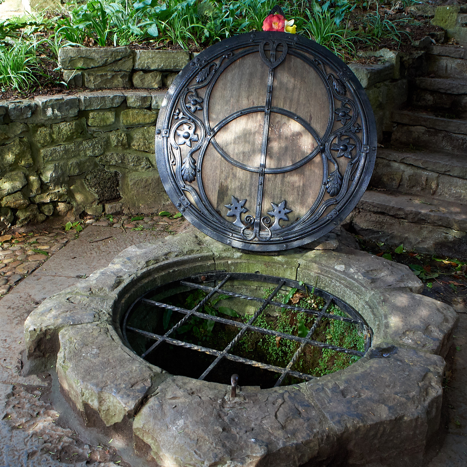 Chalice Well wellhead